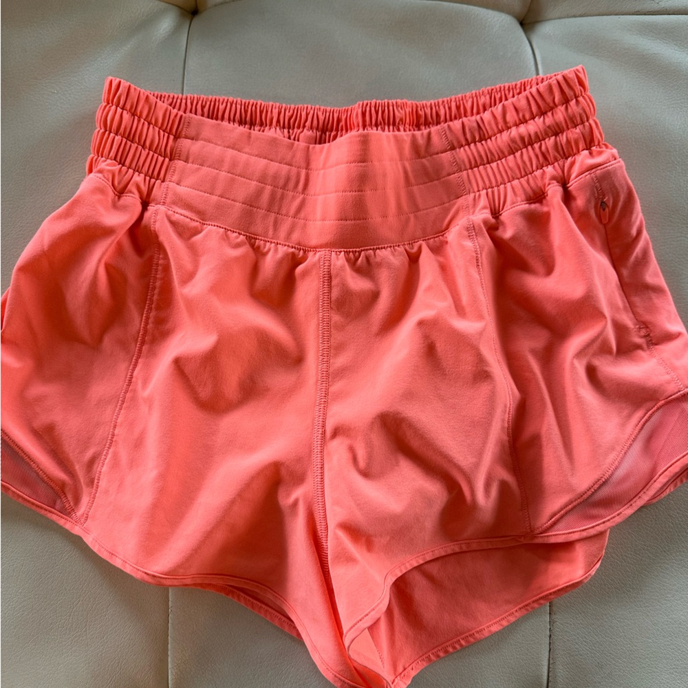 Lululemon Hotty Hot High-Rise 2.5”